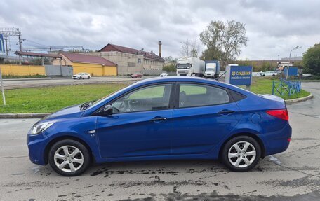 Hyundai Solaris II рестайлинг, 2011 год, 610 000 рублей, 4 фотография