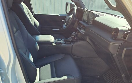 Toyota Land Cruiser Prado, 2024 год, 9 300 000 рублей, 8 фотография