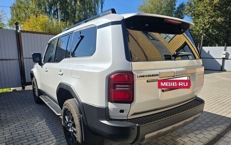 Toyota Land Cruiser Prado, 2024 год, 9 300 000 рублей, 11 фотография