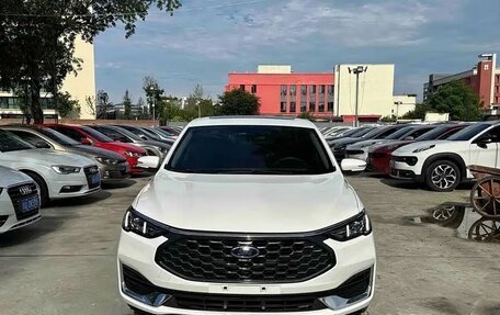 Ford Escort, 2022 год, 970 005 рублей, 2 фотография