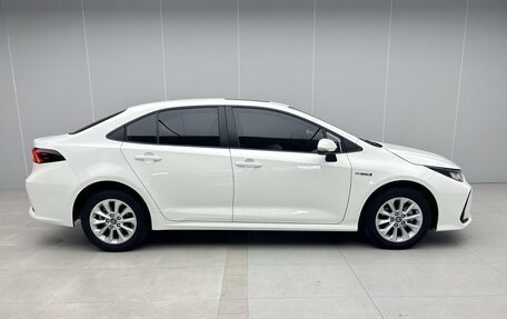 Toyota Corolla, 2023 год, 1 780 000 рублей, 4 фотография
