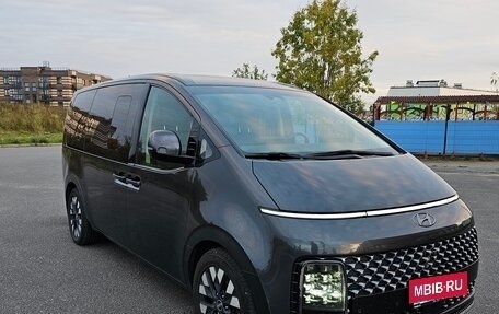Hyundai Staria, 2022 год, 4 100 000 рублей, 14 фотография