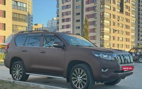 Toyota Land Cruiser Prado 150 рестайлинг 2, 2017 год, 4 450 000 рублей, 2 фотография