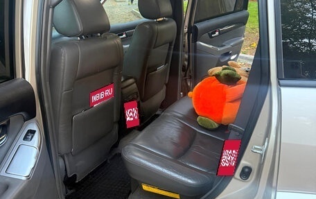 Toyota Land Cruiser Prado 120 рестайлинг, 2008 год, 2 950 000 рублей, 8 фотография