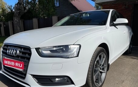 Audi A4, 2015 год, 1 430 000 рублей, 17 фотография