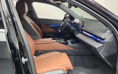 BMW 5 серия, 2025 год, 7 200 000 рублей, 14 фотография