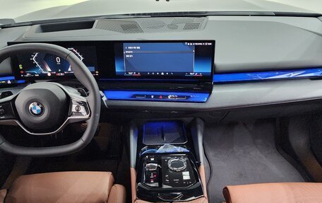 BMW 5 серия, 2025 год, 7 200 000 рублей, 13 фотография