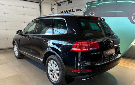 Volkswagen Touareg III, 2011 год, 2 440 000 рублей, 4 фотография