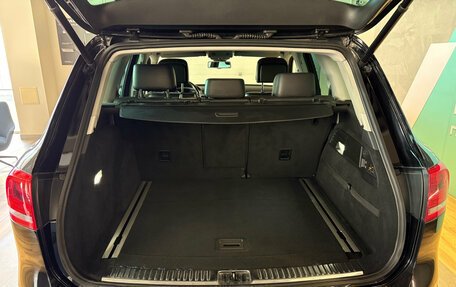 Volkswagen Touareg III, 2011 год, 2 440 000 рублей, 20 фотография