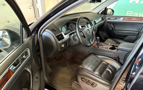 Volkswagen Touareg III, 2011 год, 2 440 000 рублей, 9 фотография