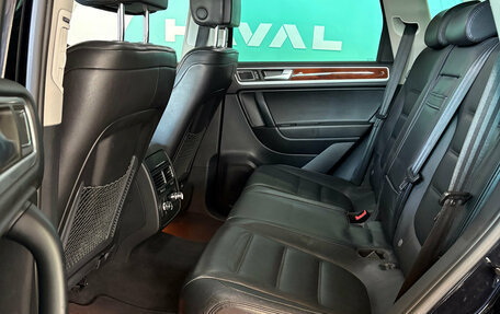 Volkswagen Touareg III, 2011 год, 2 440 000 рублей, 12 фотография