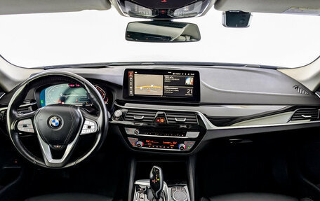 BMW 5 серия, 2021 год, 3 930 000 рублей, 14 фотография