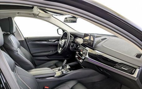 BMW 5 серия, 2021 год, 3 930 000 рублей, 11 фотография