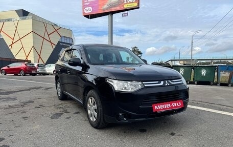 Mitsubishi Outlander III рестайлинг 3, 2013 год, 1 130 000 рублей, 6 фотография