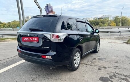 Mitsubishi Outlander III рестайлинг 3, 2013 год, 1 130 000 рублей, 3 фотография
