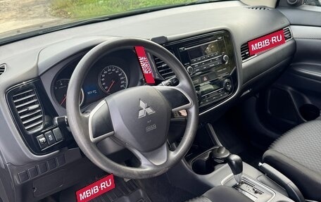 Mitsubishi Outlander III рестайлинг 3, 2013 год, 1 130 000 рублей, 10 фотография