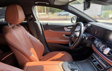 Mercedes-Benz CLS, 2022 год, 7 500 000 рублей, 13 фотография