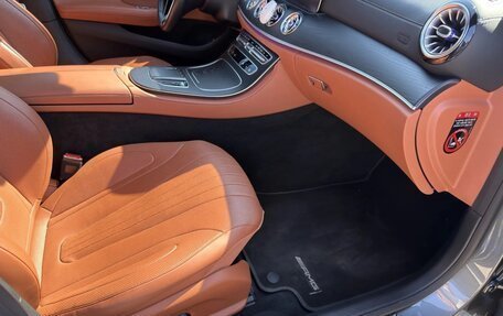 Mercedes-Benz CLS, 2022 год, 7 500 000 рублей, 17 фотография