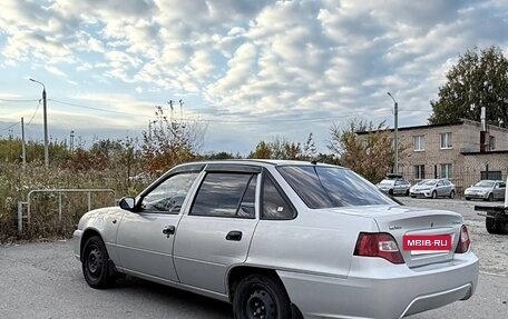 Daewoo Nexia I рестайлинг, 2010 год, 280 000 рублей, 4 фотография
