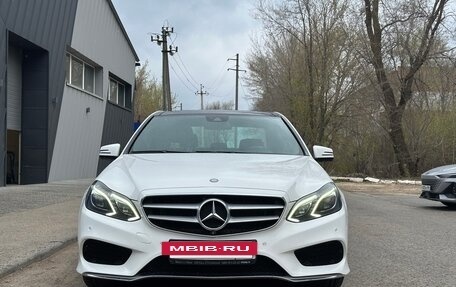 Mercedes-Benz E-Класс, 2013 год, 2 300 000 рублей, 2 фотография
