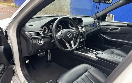 Mercedes-Benz E-Класс, 2013 год, 2 300 000 рублей, 11 фотография