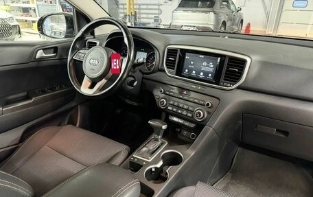 KIA Sportage IV рестайлинг, 2018 год, 2 098 000 рублей, 3 фотография