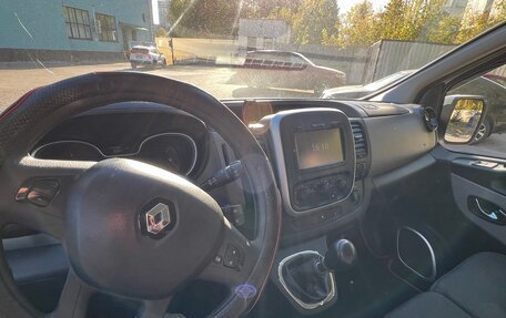 Renault Trafic, 2018 год, 2 230 000 рублей, 10 фотография