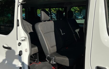 Renault Trafic, 2018 год, 2 230 000 рублей, 13 фотография
