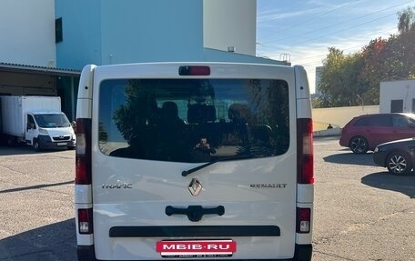 Renault Trafic, 2018 год, 2 230 000 рублей, 6 фотография