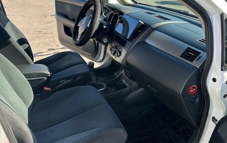 Nissan Tiida, 2013 год, 935 000 рублей, 30 фотография