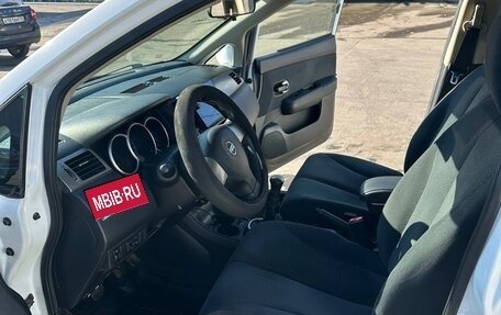 Nissan Tiida, 2013 год, 935 000 рублей, 24 фотография