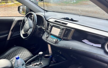 Toyota RAV4, 2013 год, 1 450 000 рублей, 2 фотография