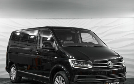 Volkswagen Multivan T6 рестайлинг, 2015 год, 3 290 000 рублей, 3 фотография