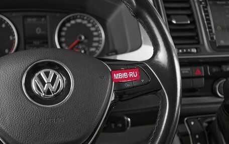 Volkswagen Multivan T6 рестайлинг, 2015 год, 3 290 000 рублей, 11 фотография
