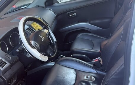 Mitsubishi Outlander III рестайлинг 3, 2011 год, 1 150 000 рублей, 8 фотография