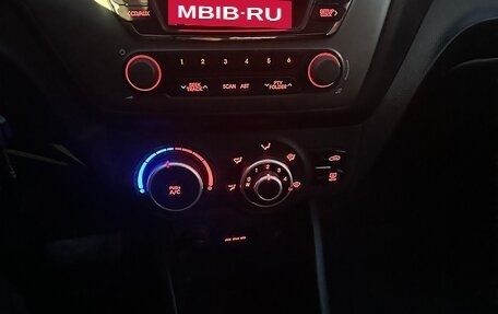 KIA Rio III рестайлинг, 2013 год, 795 000 рублей, 10 фотография