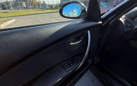BMW 1 серия, 2008 год, 750 000 рублей, 24 фотография