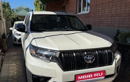 Toyota Land Cruiser Prado 150 рестайлинг 2, 2021 год, 6 200 000 рублей, 1 фотография