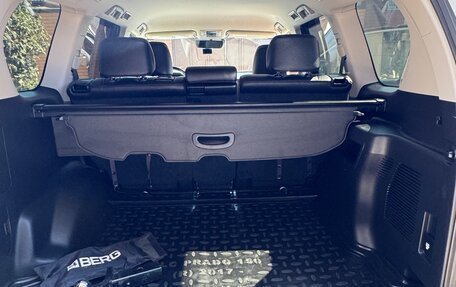 Toyota Land Cruiser Prado 150 рестайлинг 2, 2021 год, 6 200 000 рублей, 10 фотография