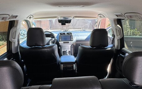 Toyota Land Cruiser Prado 150 рестайлинг 2, 2021 год, 6 200 000 рублей, 11 фотография