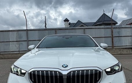 BMW 5 серия, 2024 год, 7 700 000 рублей, 2 фотография