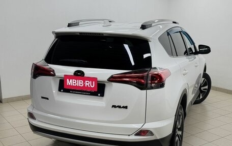 Toyota RAV4, 2017 год, 2 388 000 рублей, 9 фотография