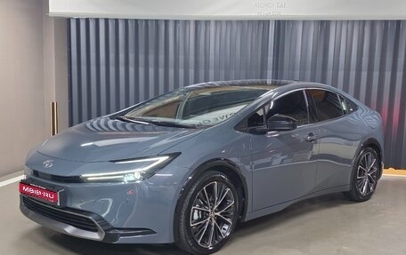 Toyota Prius IV XW50, 2025 год, 5 100 000 рублей, 1 фотография