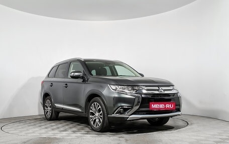 Mitsubishi Outlander III рестайлинг 3, 2016 год, 1 850 000 рублей, 3 фотография