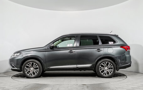 Mitsubishi Outlander III рестайлинг 3, 2016 год, 1 850 000 рублей, 8 фотография