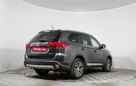 Mitsubishi Outlander III рестайлинг 3, 2016 год, 1 850 000 рублей, 5 фотография