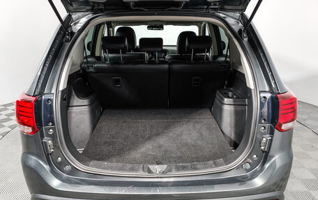 Mitsubishi Outlander III рестайлинг 3, 2016 год, 1 850 000 рублей, 20 фотография