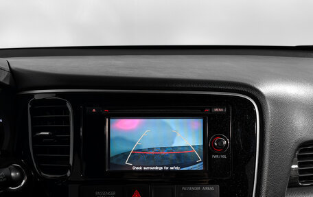 Mitsubishi Outlander III рестайлинг 3, 2016 год, 1 850 000 рублей, 18 фотография