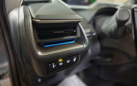 Toyota Prius IV XW50, 2025 год, 5 100 000 рублей, 9 фотография