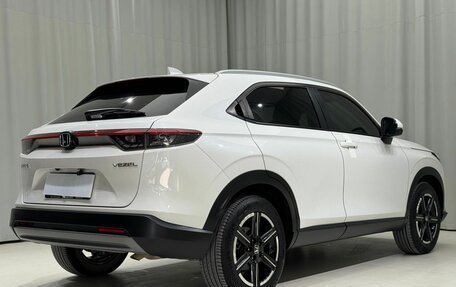 Honda Vezel, 2023 год, 1 320 000 рублей, 6 фотография